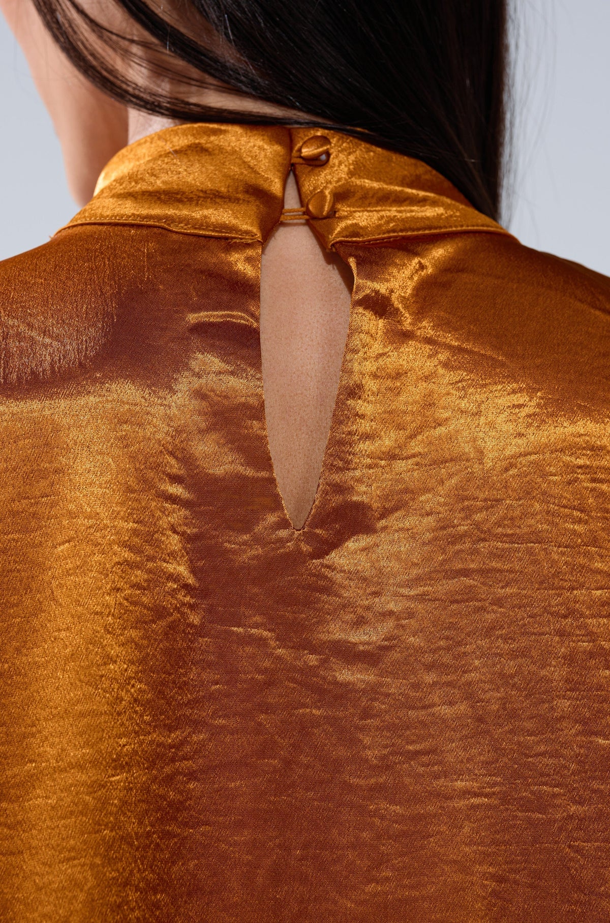QUEEN TYPE BLOUSE