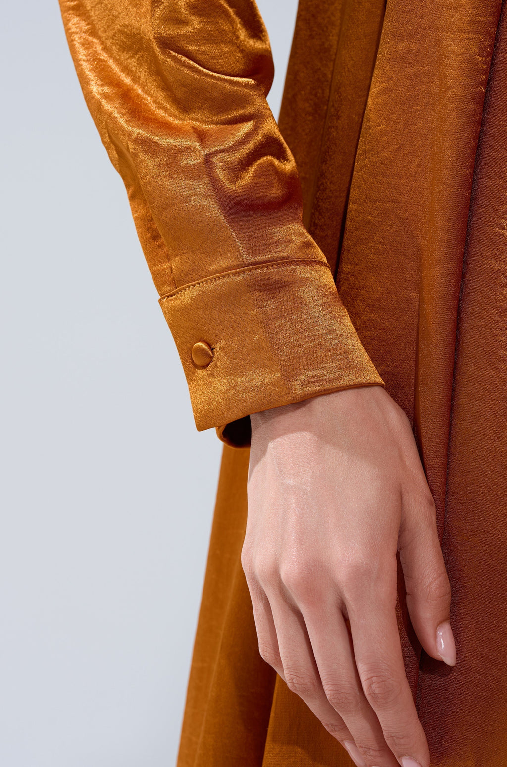 QUEEN TYPE BLOUSE